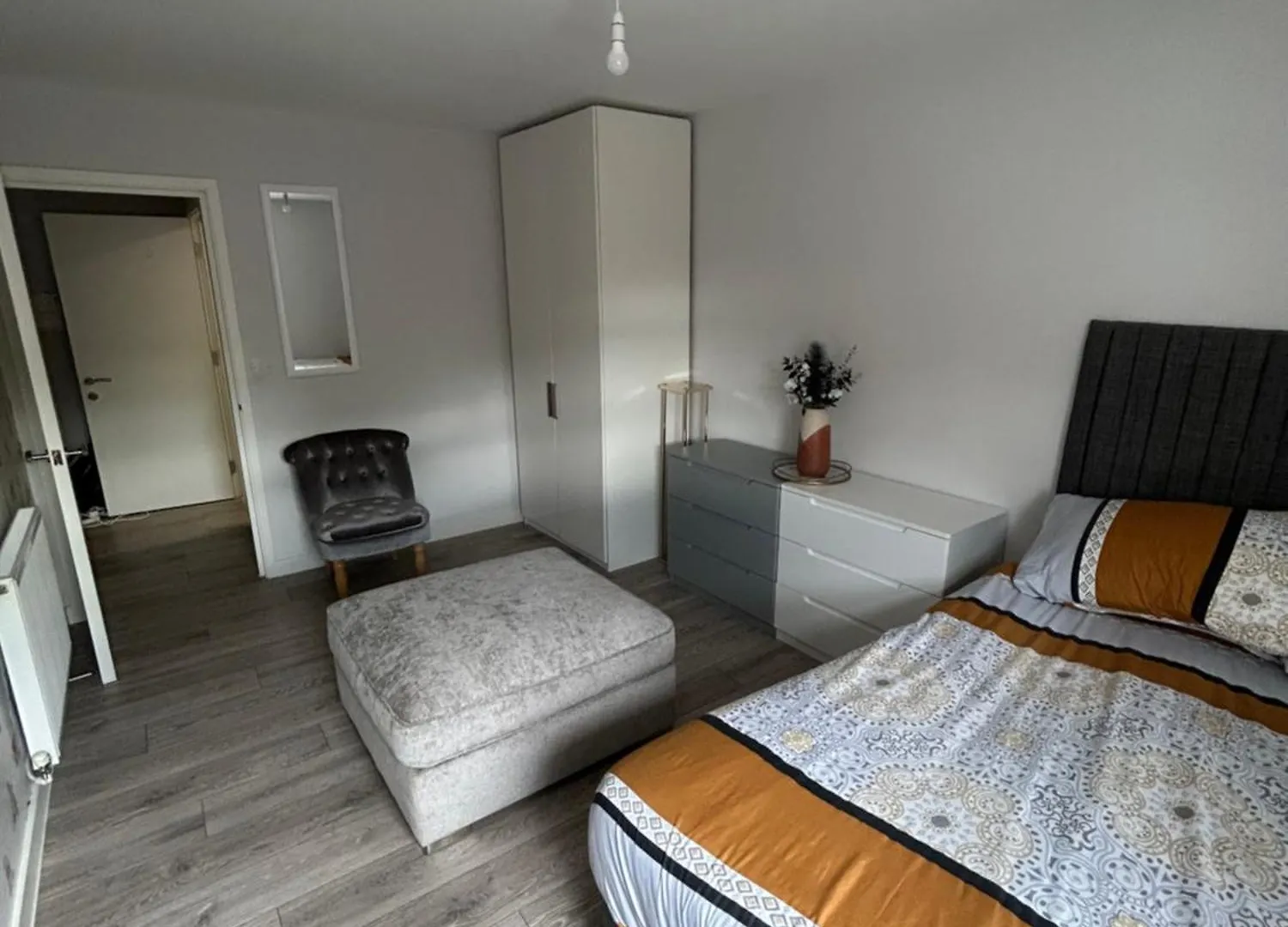 Stylish Meets Luxury! 2 Bed 2 Bath Family Home Dagenham 0*,  United Kingdom
