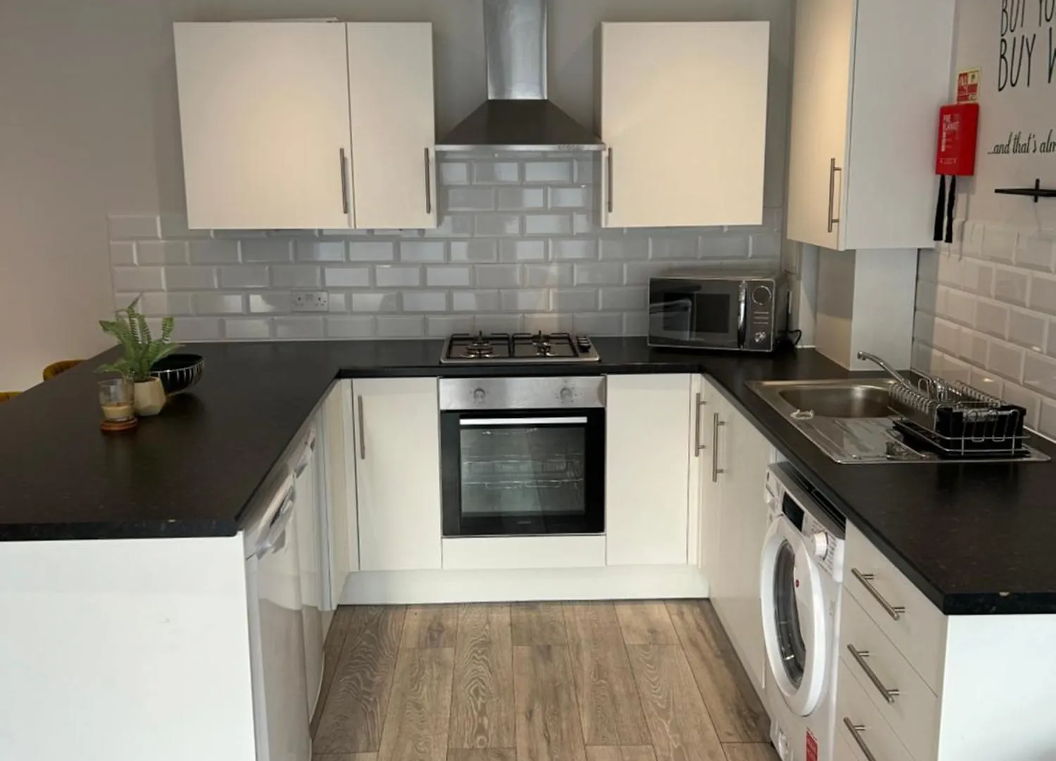 Stylish Meets Luxury! 2 Bed 2 Bath Family Home Dagenham Apartment